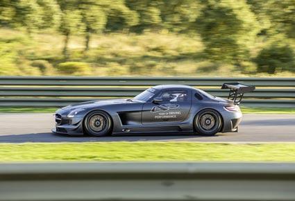 ميرسيدس تطلق سيارة SLS AMG GT3 الرياضية